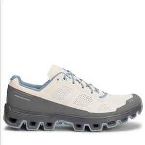 On Cloudventure Trail-Running Shoes - Women's